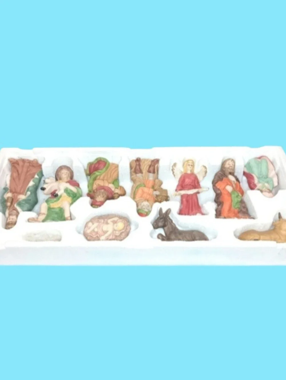 Vintage Nativity 11 Piece Set Figurines | EUC | Porcelain